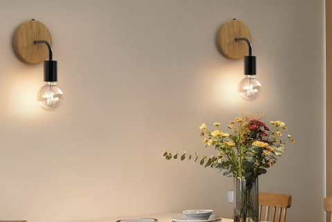 Enhance Your Dining Room with a Wooden Wall Lamp